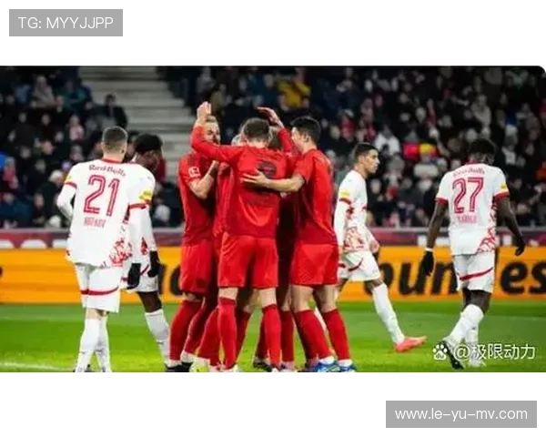 历史大比分回顾:足球赛场上的惊天逆转与碾压胜利 历史大比分回顾:足球赛场上的惊天逆转与碾压胜利