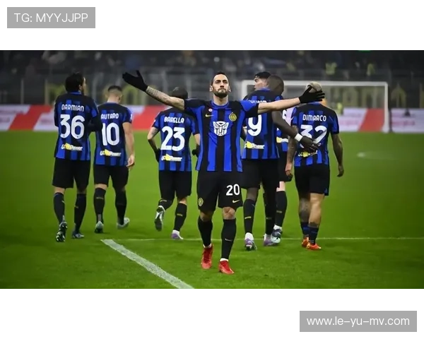 恰尔汗奥卢未来定位浮现,或将成为中场核心 恰尔汗奥卢未来定位浮现,或将成为中场核心